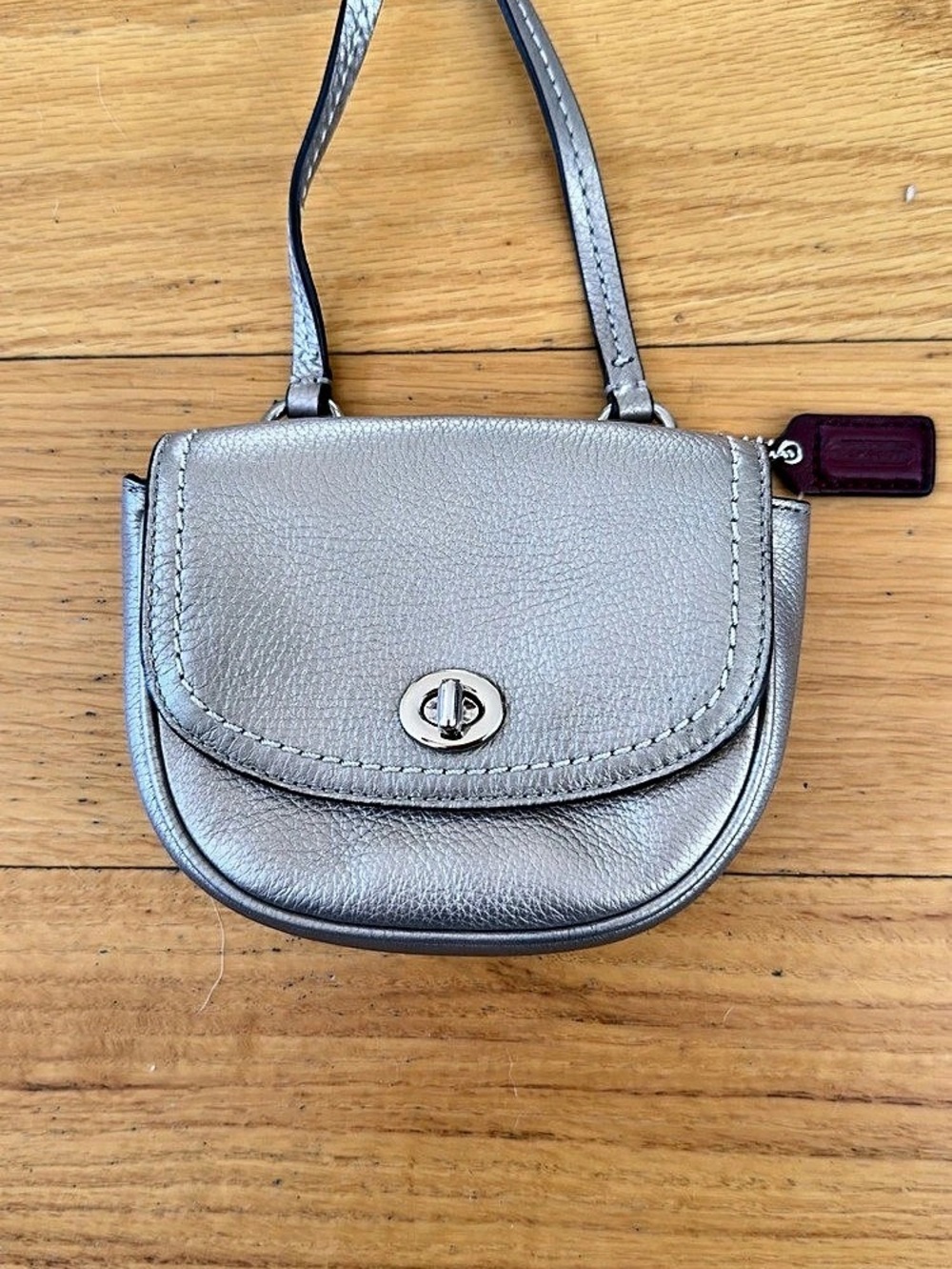 Vintage Coach Mini Bag Silver Crossbody Bag with turn-lock closure